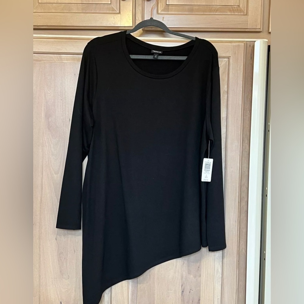 Torrid Plus Size 2 High Low Hem Top